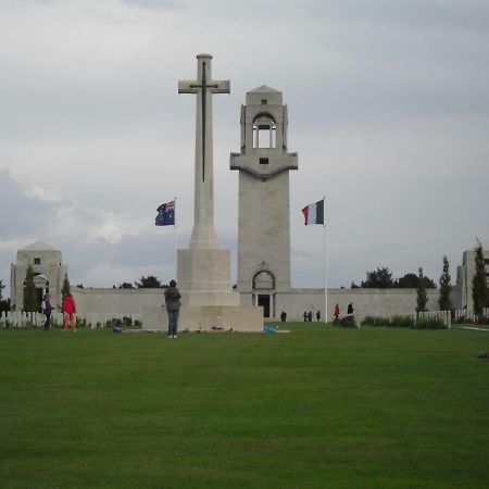 Le Gite De Beatrice Et Laurent Lägenhet Villers-Bretonneux Exteriör bild
