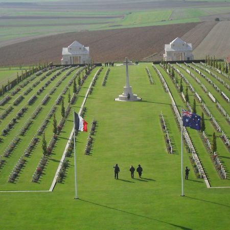 Le Gite De Beatrice Et Laurent Lägenhet Villers-Bretonneux Exteriör bild